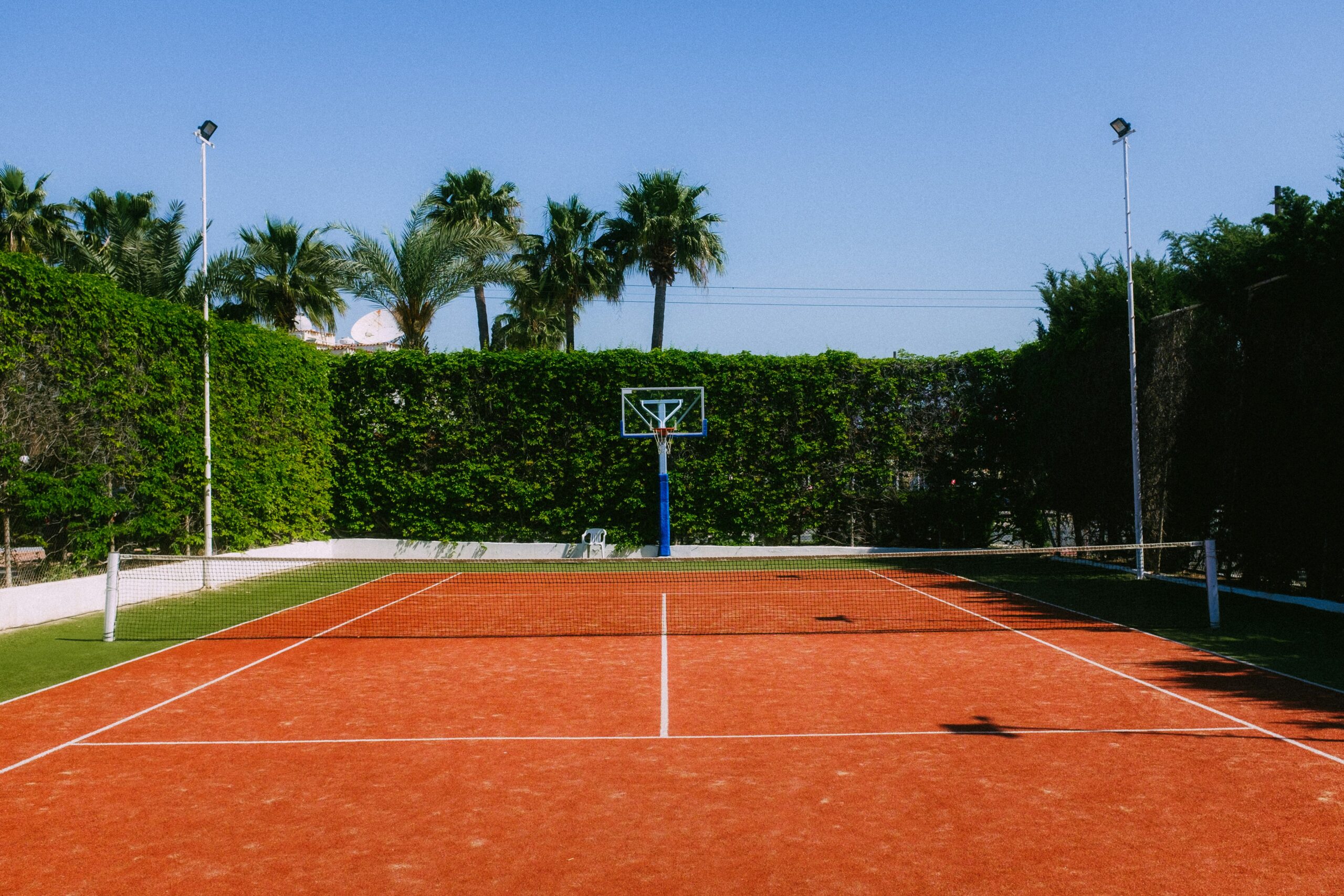 6 Ways a Custom Sports Court Enhances Your Outdoor Living Space